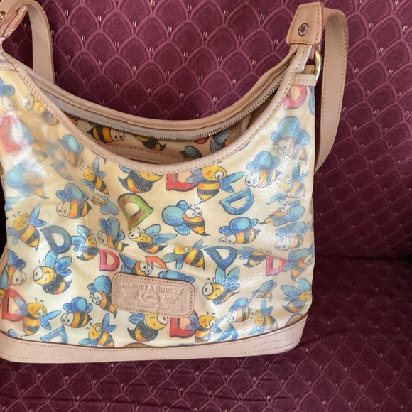 Dooney and Bourke Bee Purse - Picture 1 of 6